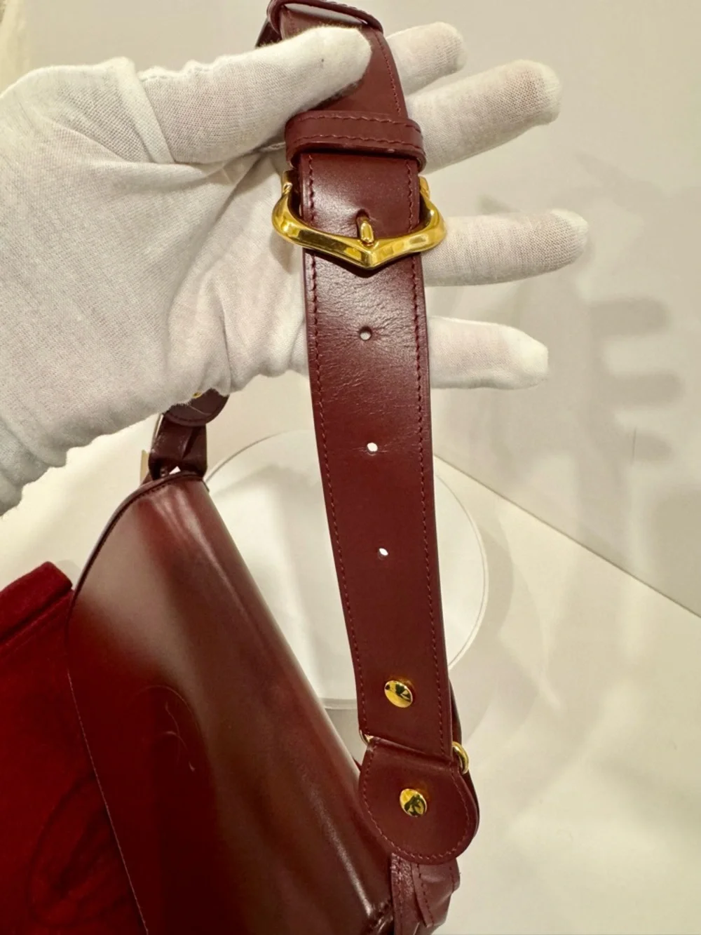 Cartier Burgundy Leather Shoulder Bag with Gold Hardware - Picture 4 of 9